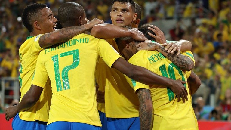 Brasil e Suíça nos oitavos de final