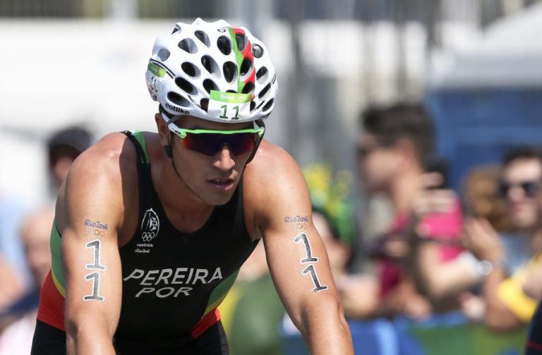 João Pereira conquista segundo ouro para Portugal no triatlo nos Jogos do Mediterrâneo