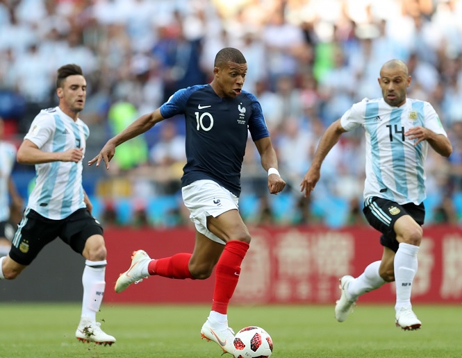 França vence Argentina e está nos quartos de final