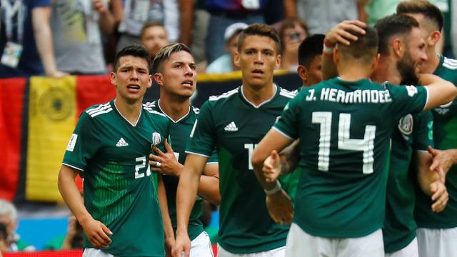 México bate campeã mundial Alemanha na estreia