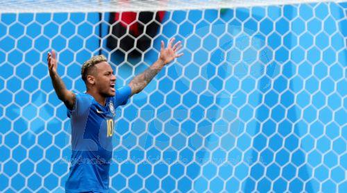 Brasil bate e elimina Costa Rica do Mundial2018 com dois golos nos descontos