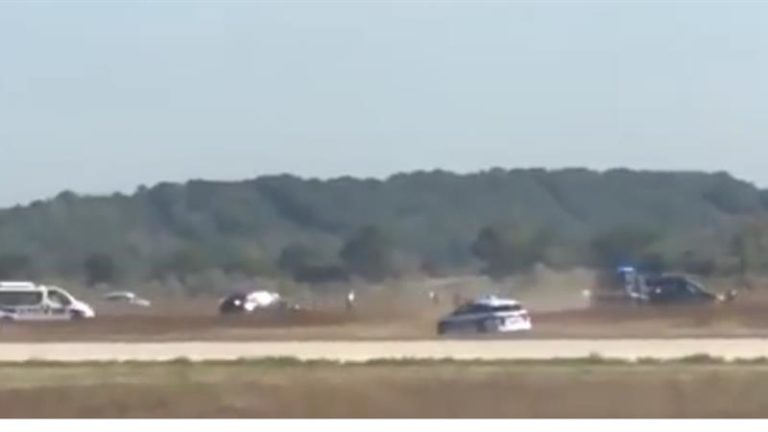 Tráfego aéreo de Lyon suspenso quatro horas por causa de automóvel na pista