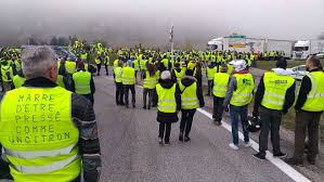 “Coletes amarelos”. Mais “controlos preventivos” do que manifestantes em Paris