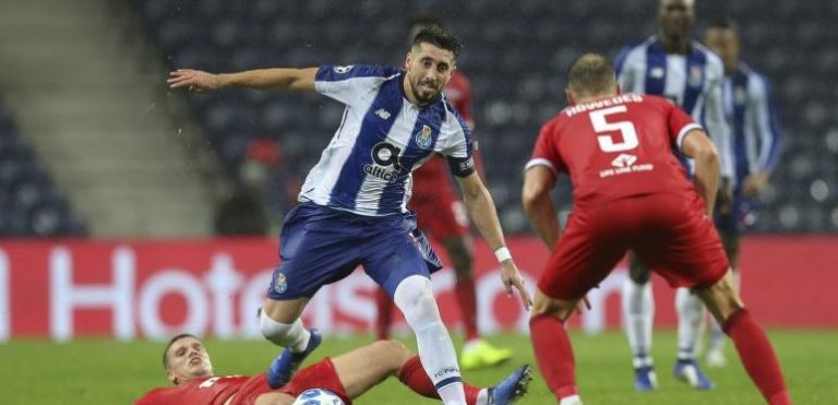 FC Porto a um ponto dos ‘oitavos’ da Liga dos Campeões, ao bater Lokomotiv