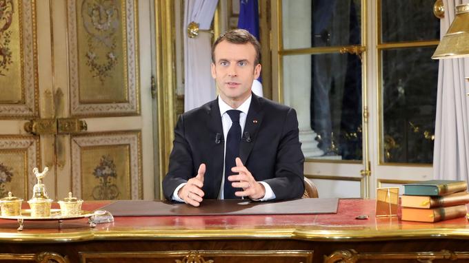 Coletes amarelos. PR Macron fala ao país. É proibido desiludir