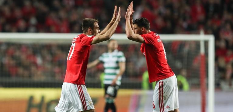 Benfica vence Sporting e fica em vantagem nas meias-finais da Taça