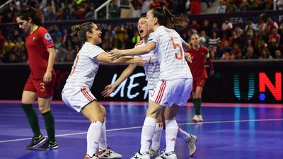 Portugal perde com a Espanha na final do primeiro Europeu de futsal feminino