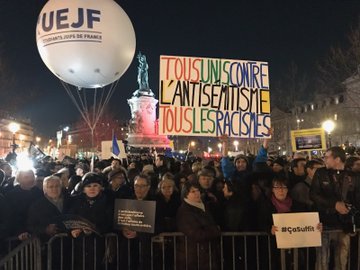 “Chega”. 20 mil pessoas contra o antissemitismo em Paris