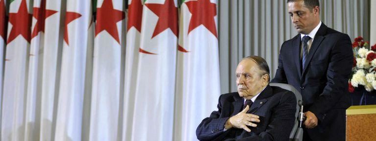Argélia. Bouteflika desiste de concorrer ao quinto mandato presidencial