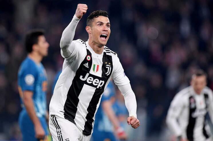 Liga dos Campeões. ‘Hat-trick’ de Cristiano Ronaldo coloca Juventus nos quartos de final