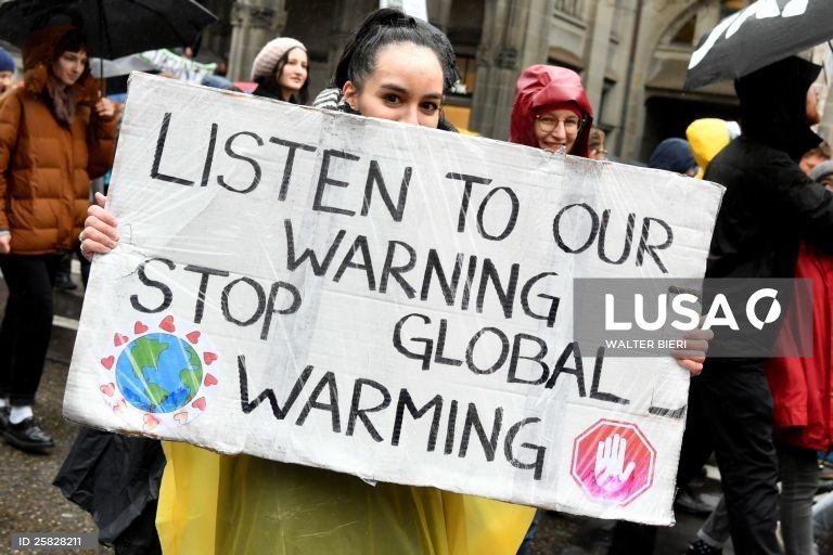 Oito países da UE, incluindo Portugal, pedem ação imediata contra aquecimento global