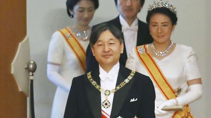 Naruhito já é o novo imperador do Japão