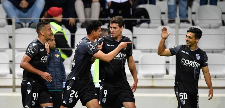 Vitória de Guimarães arrebata quinto lugar após reviravolta frente ao Moreirense