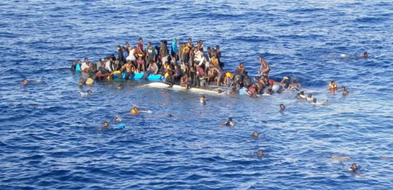 Mais de 150 pessoas estão desaparecidas. ONU teme o pior desastre do ano no Mediterrâneo