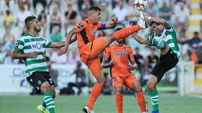 Sporting vence em Portimão (3-1) e sobe ao comando da I Liga juntamente com Famalicão
