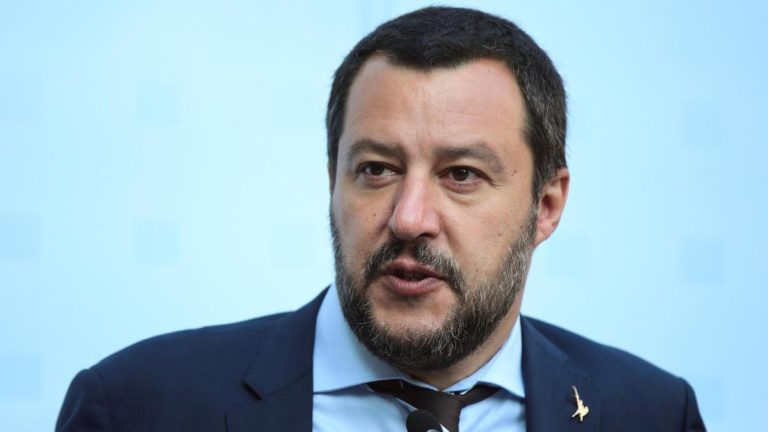 Salvini, o vírus no centro da Europa. Itália pode ser governada pela extrema-direita. Editorial do Público