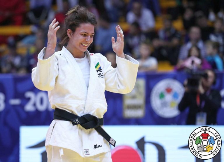 Judo/Mundiais. Bárbara Timo perde final em -70 kg e é vice-campeã do mundo