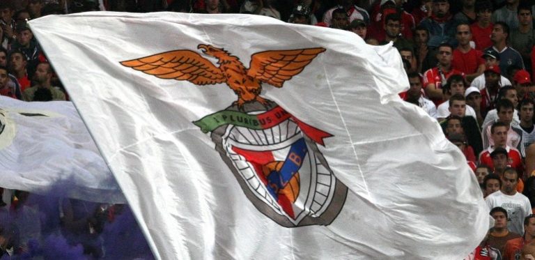 Covid-19/Futebol. Benfica com um caso de covid-19, Guimarães com 3, Famalicão com 5, Moreirense com 1