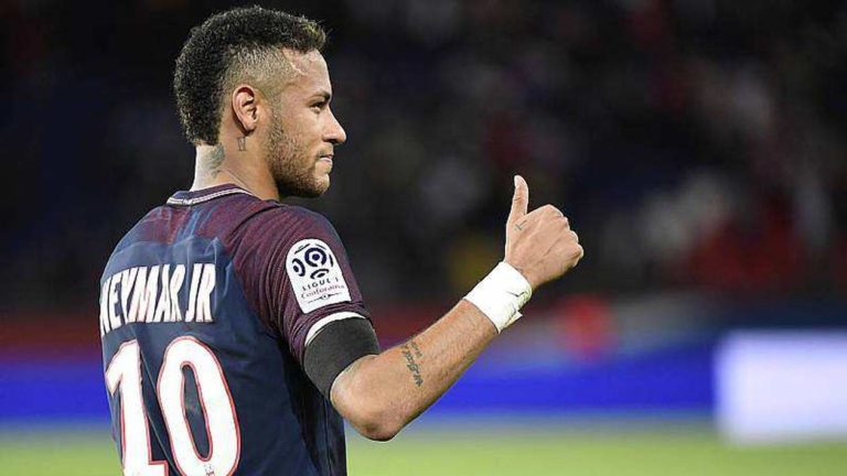 Paris SG. Neymar coloca ponto final na novela e decide ficar