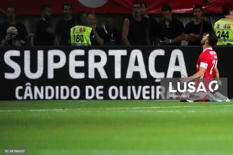 Supertaça. Benfica goleia Sporting (5-0) e conquista oitavo título