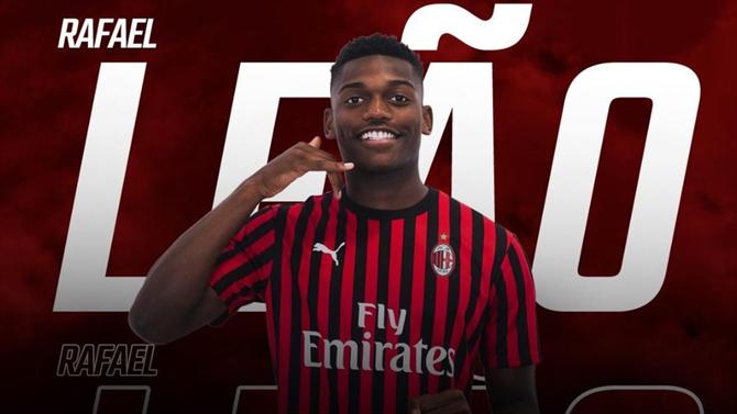 AC Milan oficializa contratação de Rafael Leão por cinco épocas