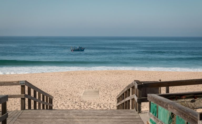 Covid-19/Portugal. Cercas, drones e militares vão controlar lotação das praias