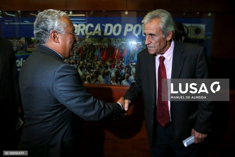 Divergências sobre legislação laboral marcam primeiro debate entre Costa e Jerónimo