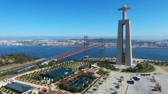 Portugal « está de braços abertos » para acolher lusodescendentes no ensino superior
