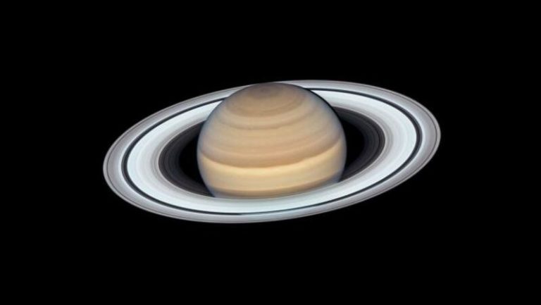 Os anéis de Saturno como nunca os viu