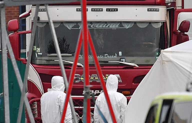 Reino Unido e outros países responsáveis pela morte de 39 chineses num camião – jornal chinês