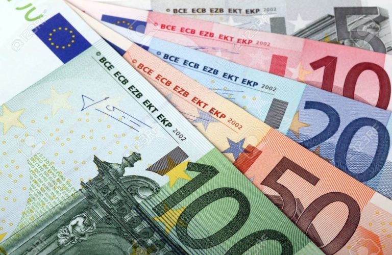 Fisco francês está a multar portugueses que não declararam contas bancárias em Portugal