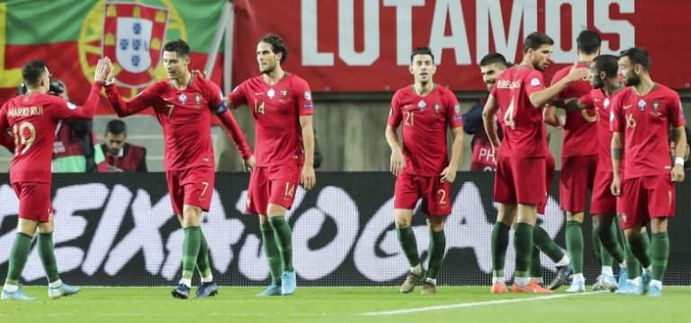 Euro2020. Portugal goleia Lituânia e fica a um triunfo do apuramento