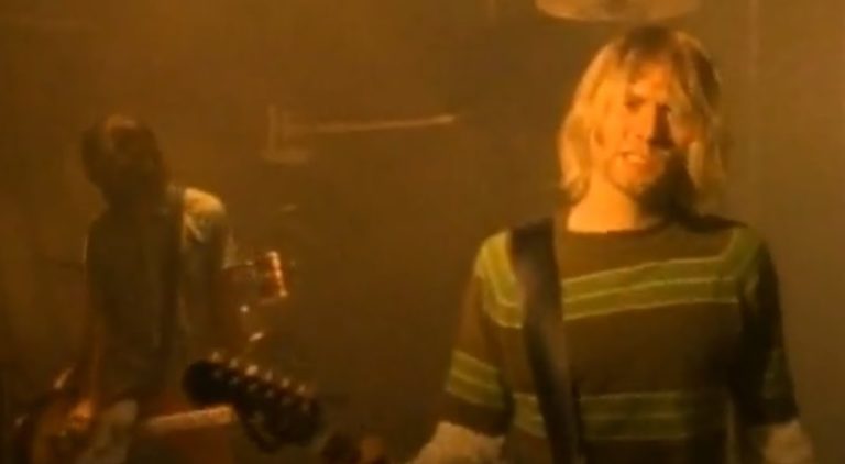 Nirvana. ‘Smells Like Teen Spirit’ com um bilião de visualizações no Youtube