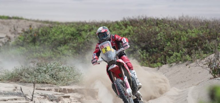 Organização do Dakar2020 corrige e mantém Paulo Gonçalves em prova