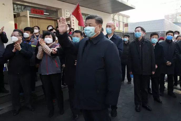 Vírus: mais de mil mortos. Presidente chinês aparece com máscara de proteção e quer « medidas fortes »