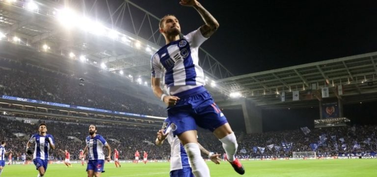 FC Porto vence líder Benfica e coloca-se a quatro pontos da frente