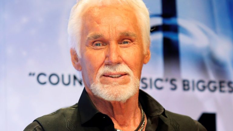 Morreu o cantor ‘country’ Kenny Rogers