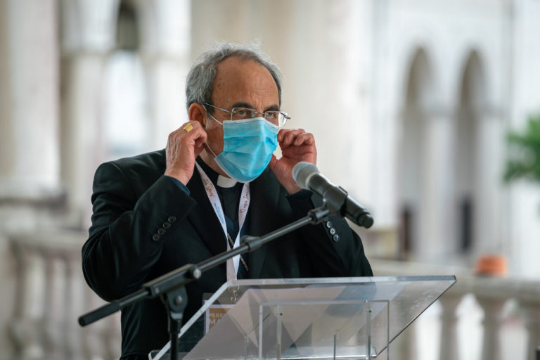 Bispo de Leiria: “Não queria ficar na História como responsável pelo agravamento da pandemia”