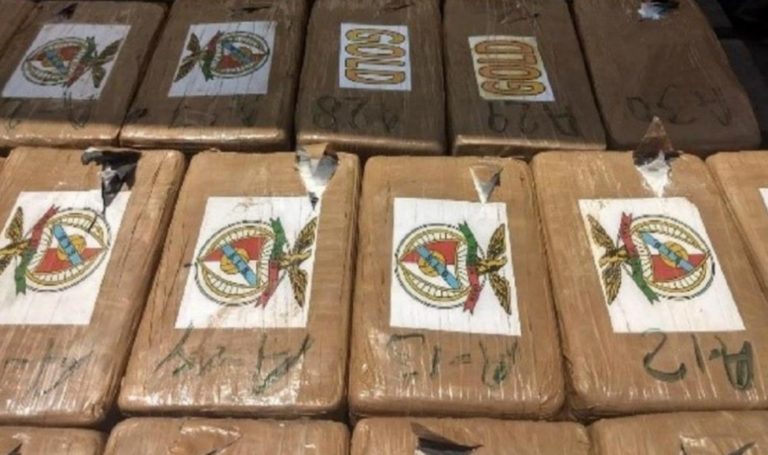 Mais de 45 quilos de cocaína apreendidos no México… com o emblema do Benfica