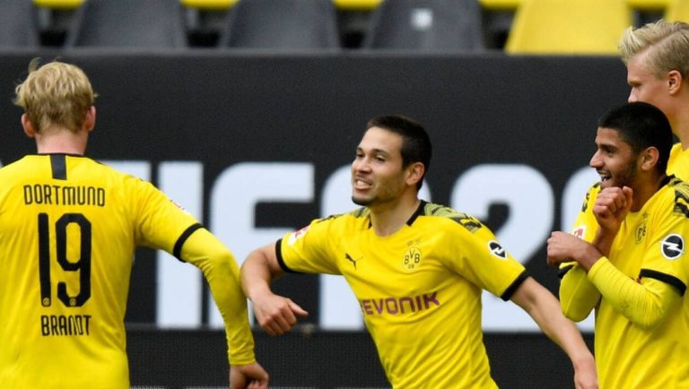 Raphaël Guerreiro volta a marcar e contribui para nova vitória do Dortmund