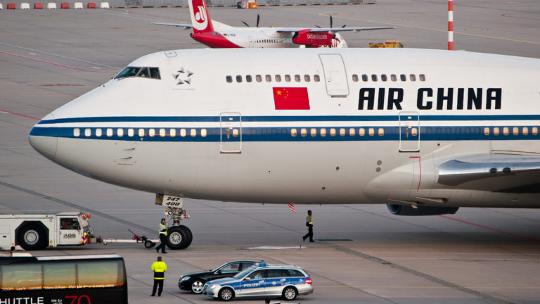 França limita companhias aéreas chinesas a um voo por semana