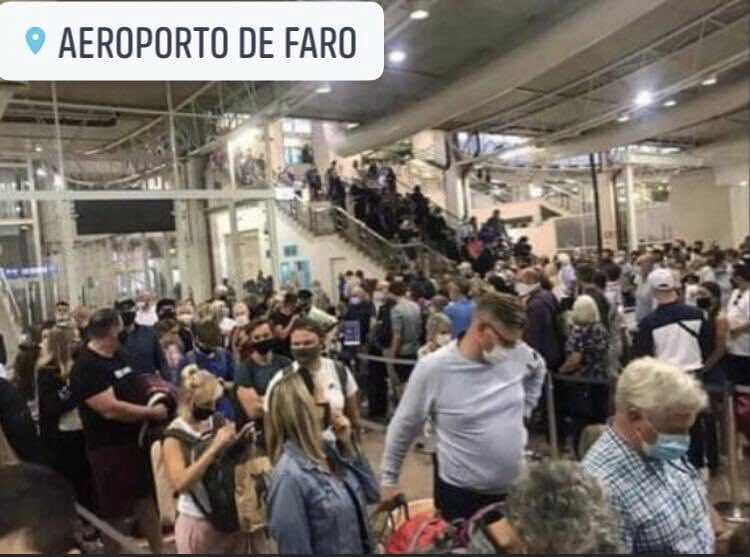 Portugal. Longas filas nos aeroportos refletem aumento do turismo e infraestrutura desadequada