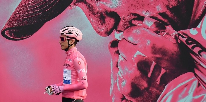 Giro: João Almeida reforça liderança após 16.ª etapa ganha por Jan Tratnik