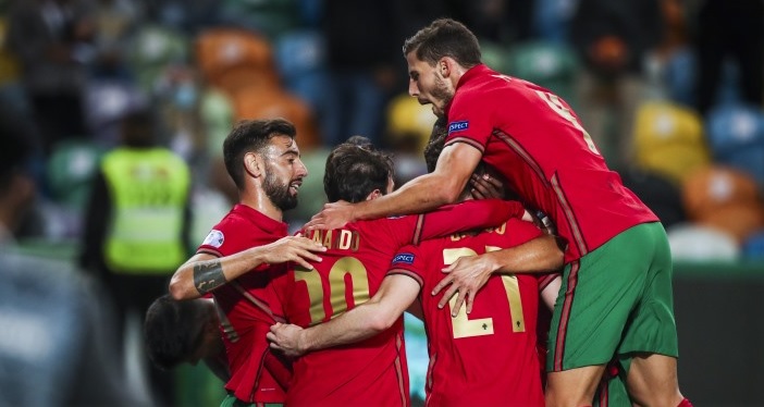 Portugal vence Suécia por 3-0 com Diogo Jota em grande