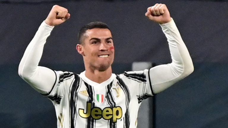 Cristiano Ronaldo candidato a melhor da época e do século nos Globe Soccer Awards