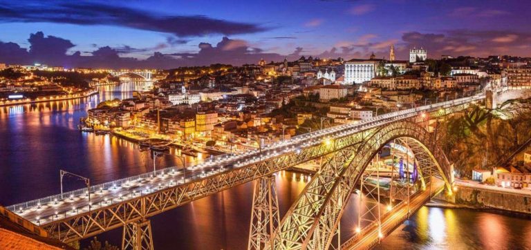 Porto é a melhor cidade da Europa para se viver em família. Lisboa recebe a medalha de Bronze
