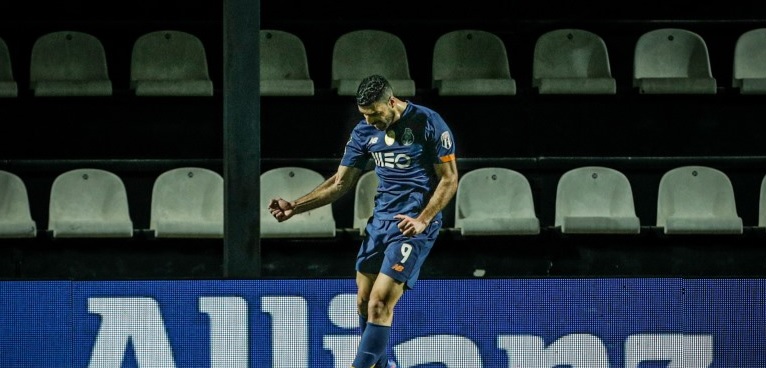 Golo de iraniano Taremi garante os três pontos do FC Porto em Faro