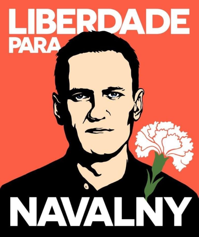 Putin e o cravo do abril português de Navalny. « Ainda há quem defenda Putin? ». Opinião