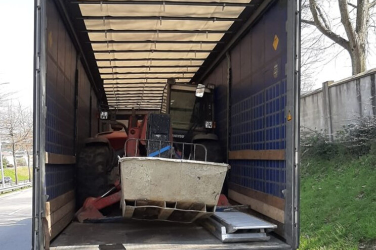 Máquinas industriais roubadas em França encontradas num camião em Barcelos