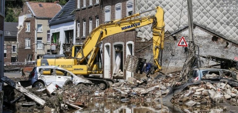 Sobe para 190 número de mortos em inundações na Alemanha e na Bélgica